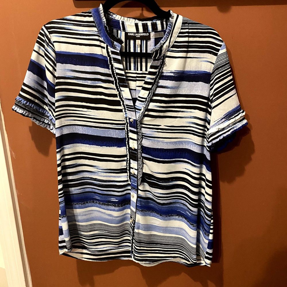 EUC KARL LAGERFELD PARIS WOMEN'S SHORT SLEEVE MULTI-COLORED STRIPED BLOUSE TOP